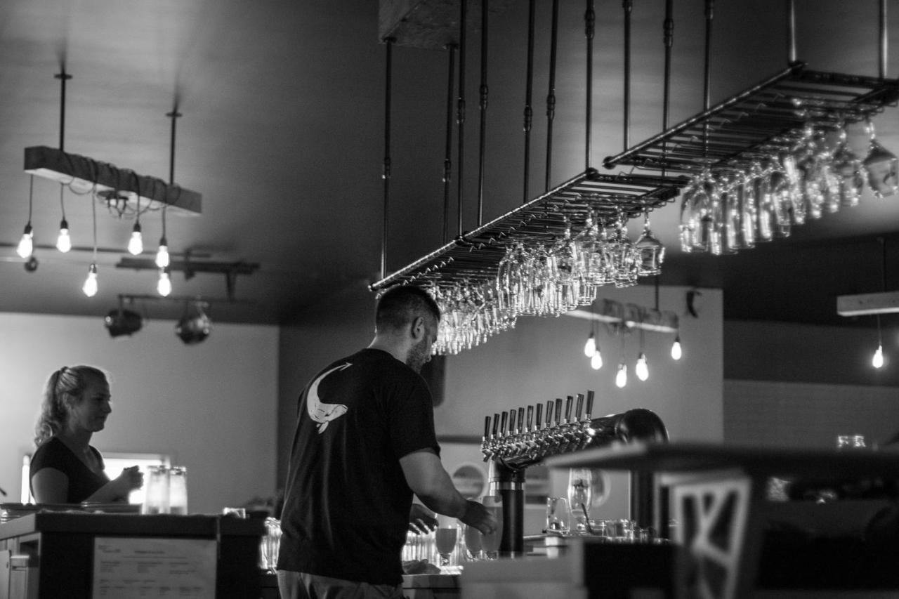 La Baleine Endiablee Microbrasserie Riviere-Ouelle エクステリア 写真