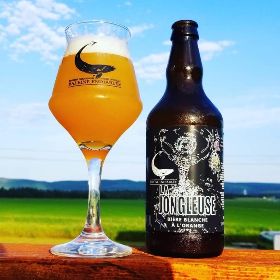 La Baleine Endiablee Microbrasserie Riviere-Ouelle エクステリア 写真